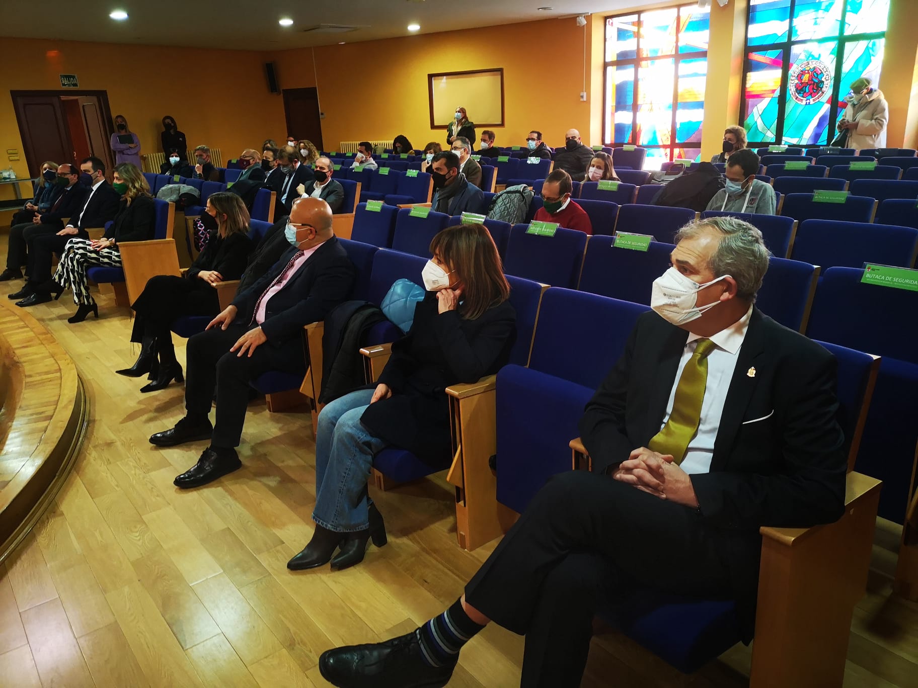 La institución universitaria convoca, junto a su Consejo Social, unos premios por valor de 4.000 euros.