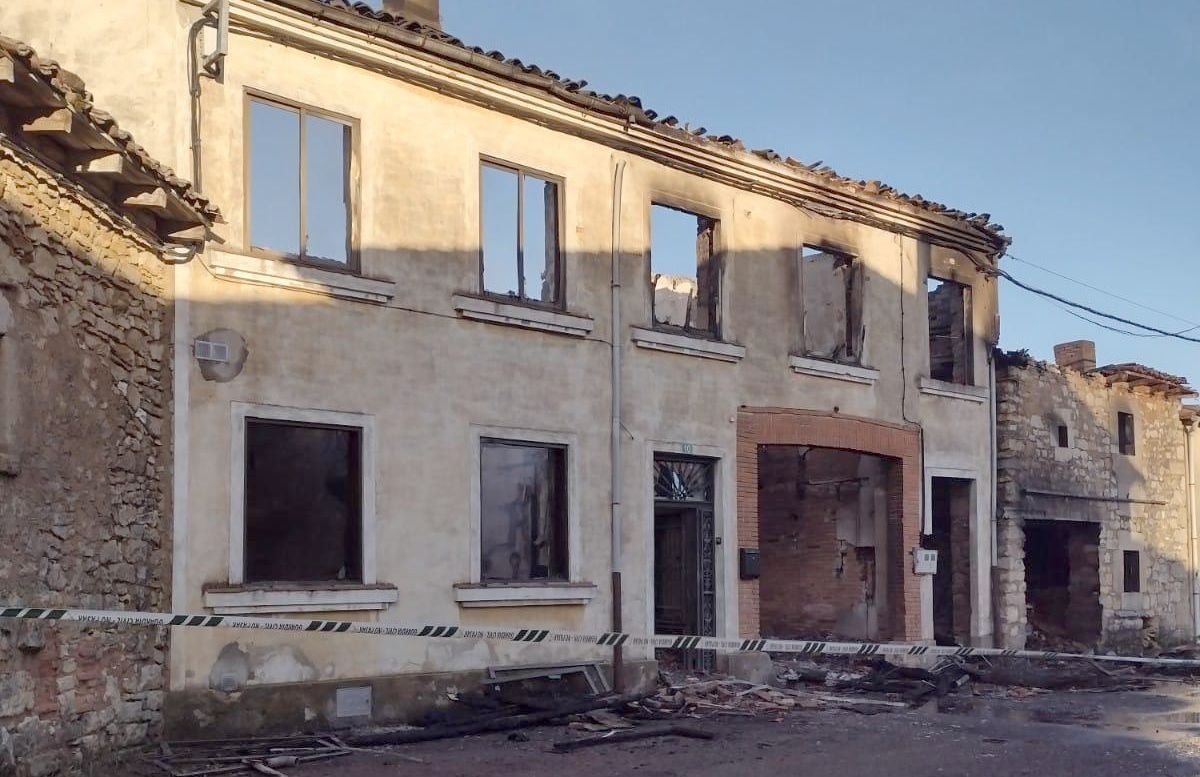 Incendio en una vivienda en Las Bodas. 