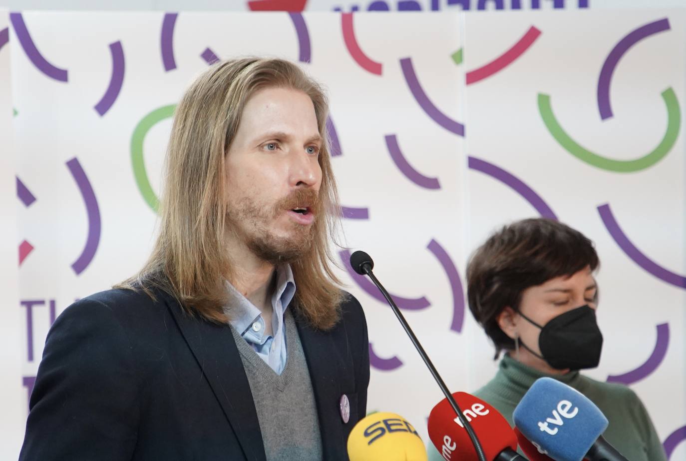 Pablo Fernández, candidato de Unidas Podemos a la presidencia de Castilla y León, y María Sánchez, número dos de la candidatura por Valladolid, presentan en rueda de prensa el programa electoral de Unidas Podemos. Participa, además, Juan Gascón, cabeza de lista de Unidas Podemos por Burgos y coordinador de Izquierda Unida Castilla y León.