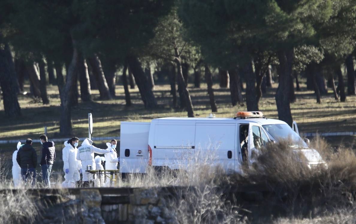 La delegada del Gobierno, Virginia Barcones, informa a la prensa sobre el hallazgo de un cadáver que podría ser el de Esther López