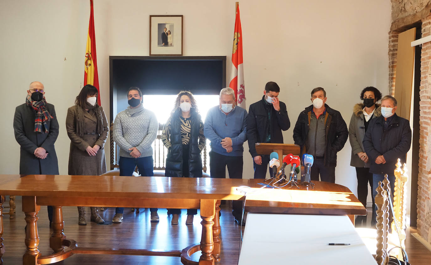 El Ayuntamiento de Traspinedo (Valladolid) convoca un minuto de silencio en repulsa por la muerte de Esther López, cuyo cadáver fue hallado en las inmediaciones de la localidad.