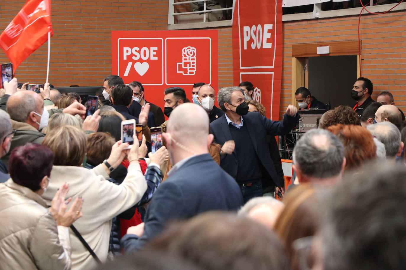 Acto electoral en León del candidato del PSOE a la Presidencia de la Junta, Luis Tudanca; el expresidente José Luis Rodríguez Zapatero y del presidente y secretario general del PSOE, Pedro Sánchez.