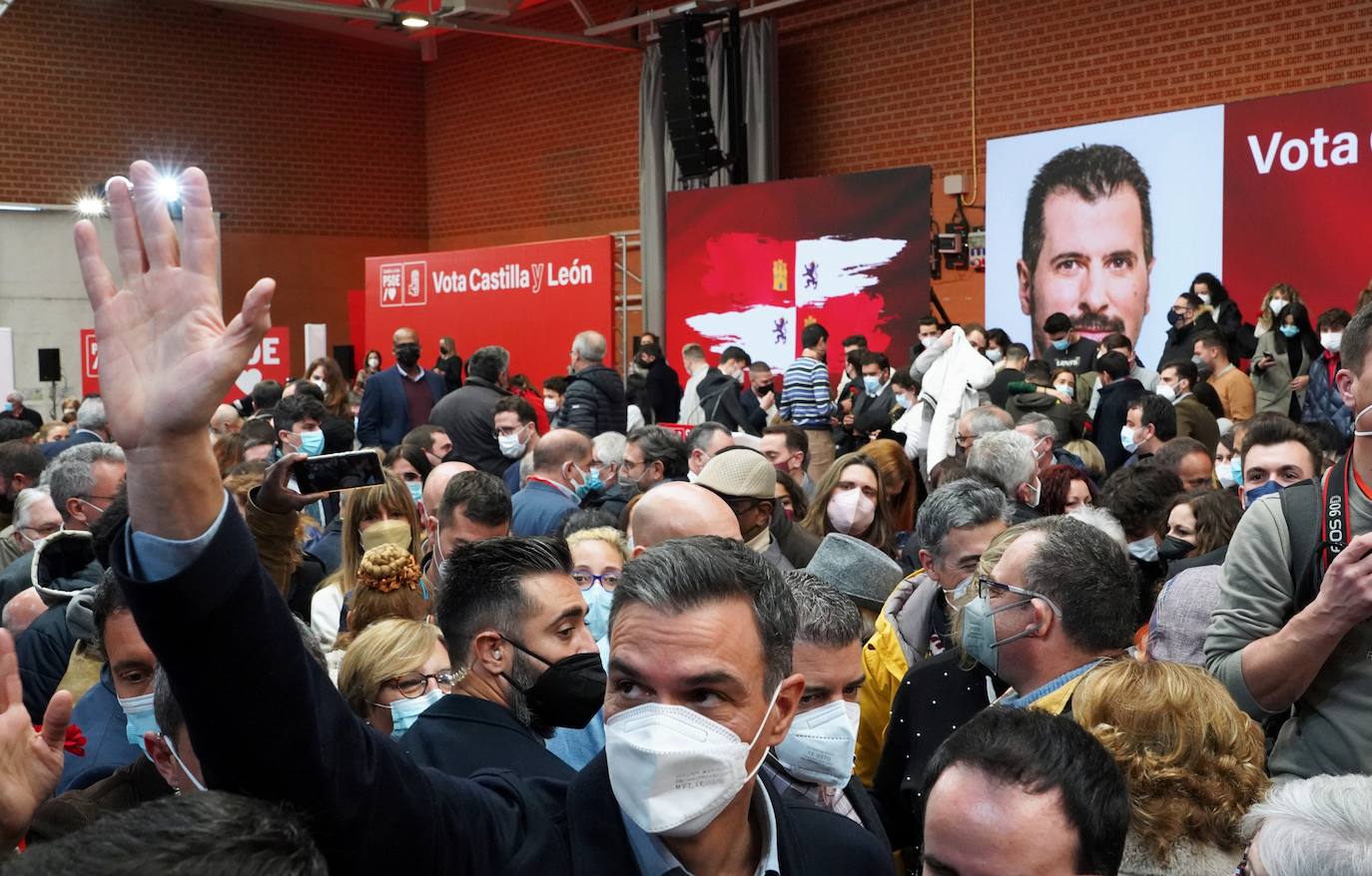 Acto electoral en León del candidato del PSOE a la Presidencia de la Junta, Luis Tudanca; el expresidente José Luis Rodríguez Zapatero y del presidente y secretario general del PSOE, Pedro Sánchez.