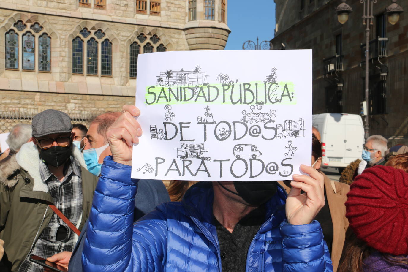 La Plataforma en Defensa de la Sanidad Pública de León realiza una concentración en Botines.