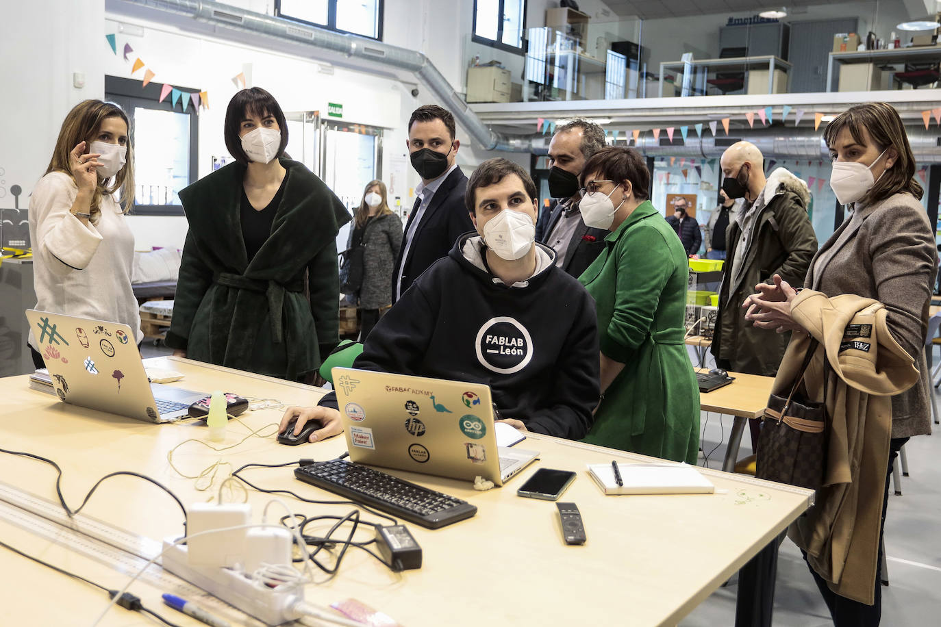 La ministra de Ciencia e Innovación acude a la capital en pleno final de campaña electoral.