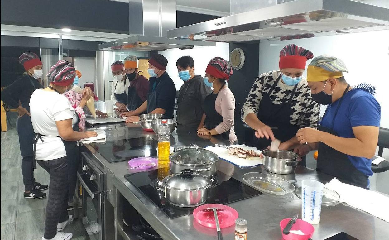 Los planes de empleo de Cruz Roja han alcanzado a 5.307 personas en León en seis años.