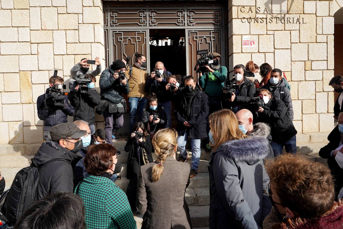 La vicepresidenta segunda del Gobierno y ministra de Trabajo, Yolanda Díaz, visita Castronuño (Valladolid) para participar en la campaña para las elecciones autonómicas junto al candidato a la Presidencia de la Junta por Unidas Podemos, Pablo Fernández..