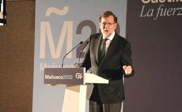 Mariano Rajoy, durante el mitin del PP en León. 