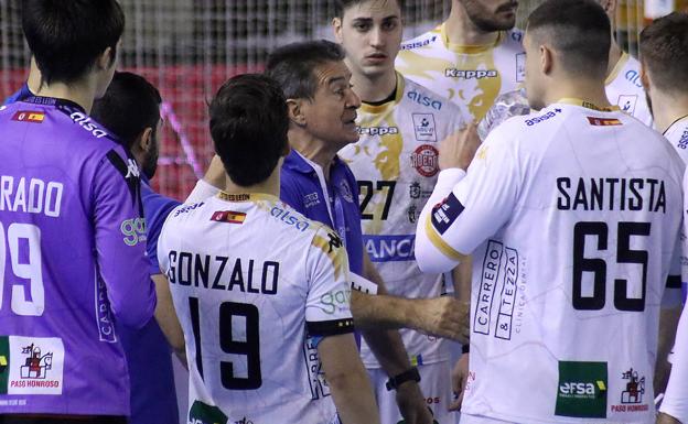 El Abanca Ademar mide sus fuerzas ante el Unicaja Sinfín.