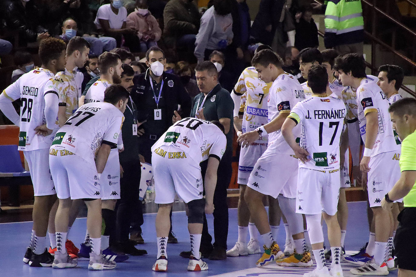 Unicaja Sinfín se lleva los dos puntos del Palacio de los Deportes.