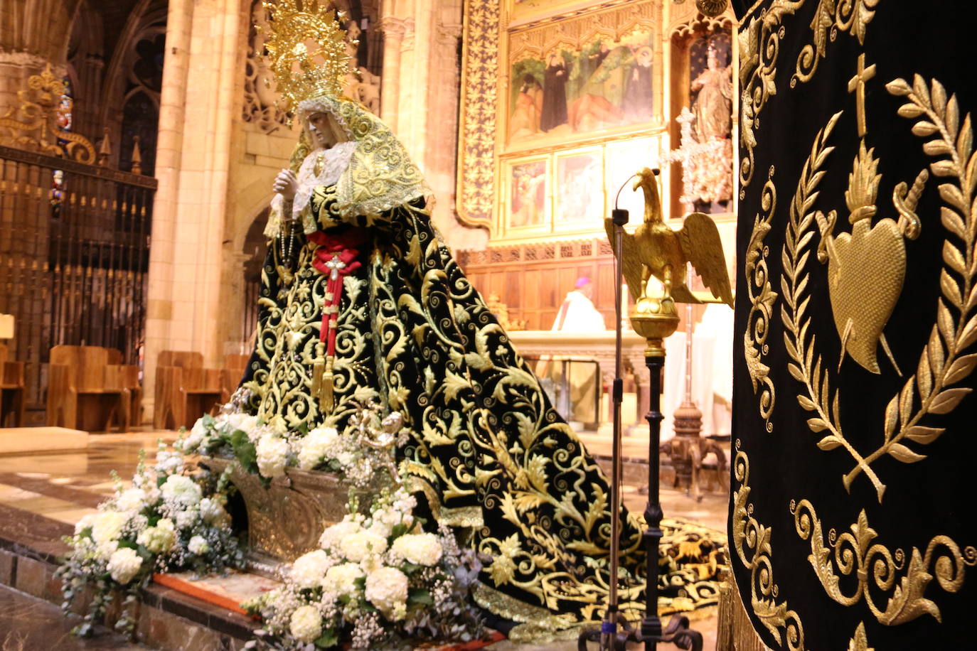 El acto se ha desarrollado en la Catedral de León y ha contado con la presencia de autoridades civiles y religiosas.