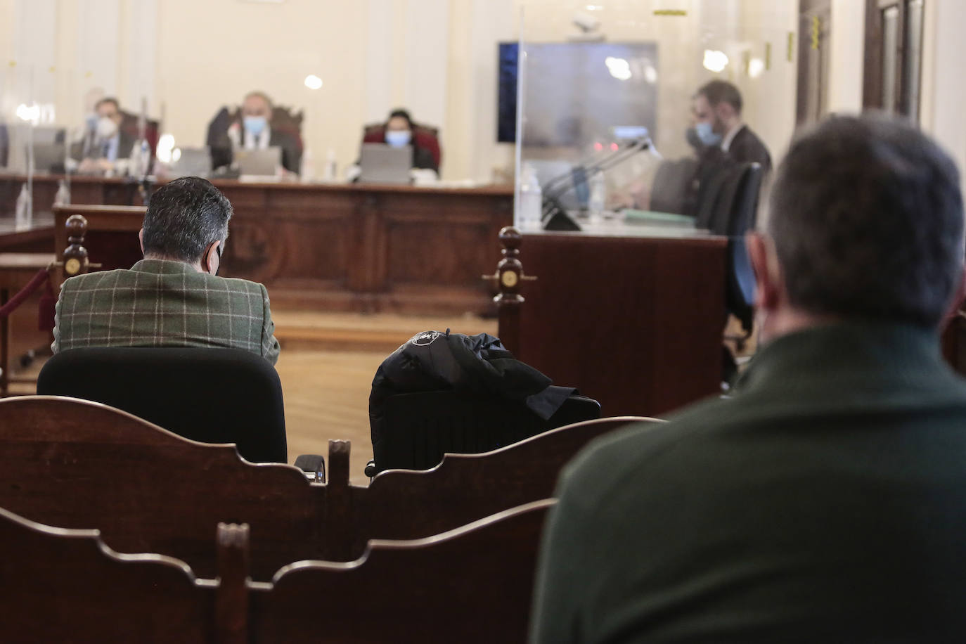 Juicio al ex alcalde de Cubillos del Sil, José Luis Ramón, acusado de prevaricación.