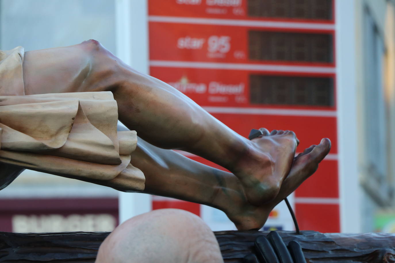 El paso recorrió este sábado las calles de la capital.