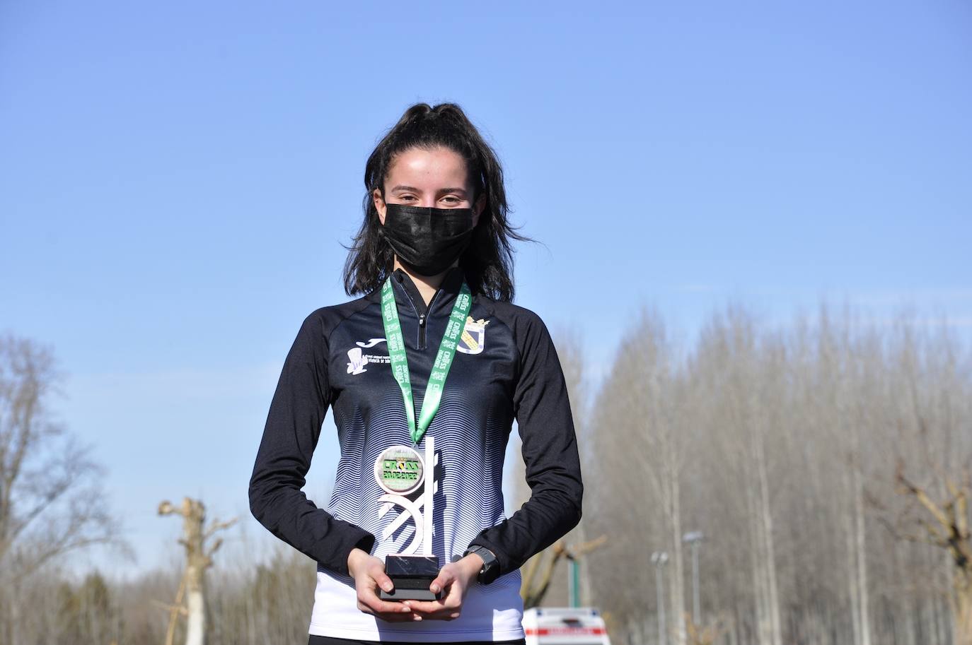 Raquel Fernández y Daniel Alonso vencen en el I Cross de Feria