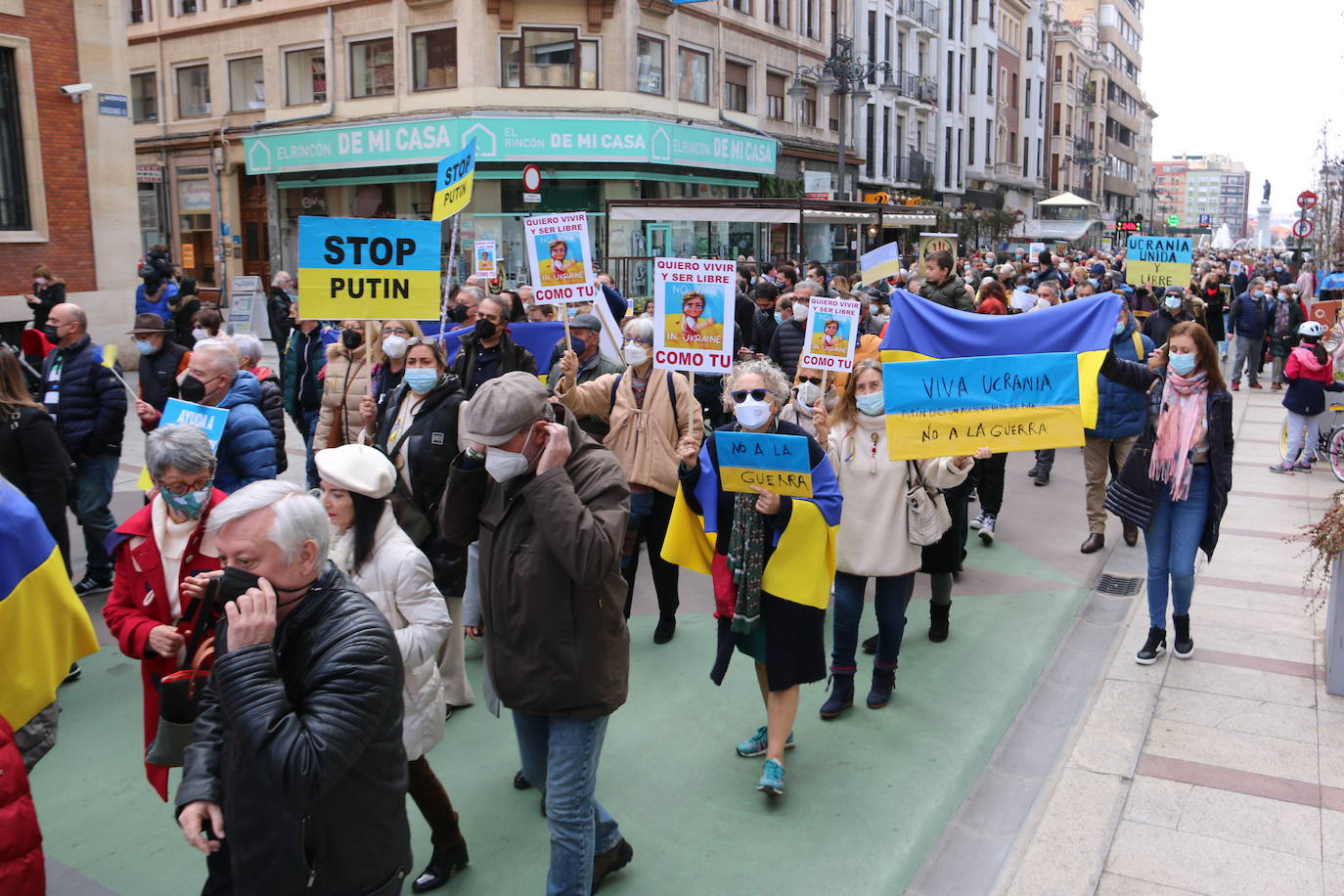 Miles de personas recorren la distancia entre Guzmán y Botines para apoyar al pueblo ucraniano en la guerra que están sufriendo a miles de kilómetros.
