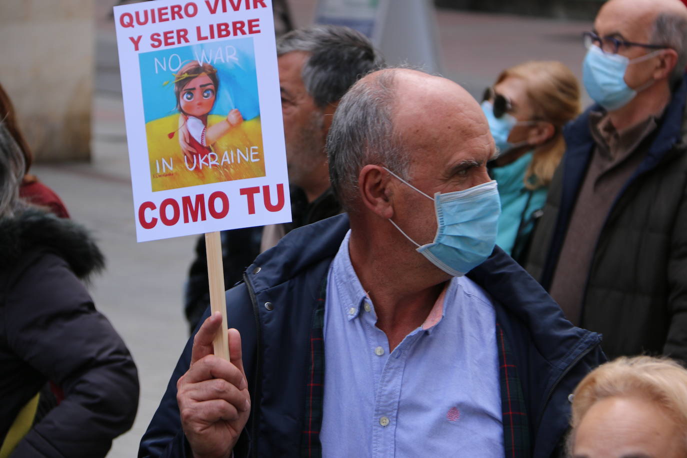 Miles de personas recorren la distancia entre Guzmán y Botines para apoyar al pueblo ucraniano en la guerra que están sufriendo a miles de kilómetros.