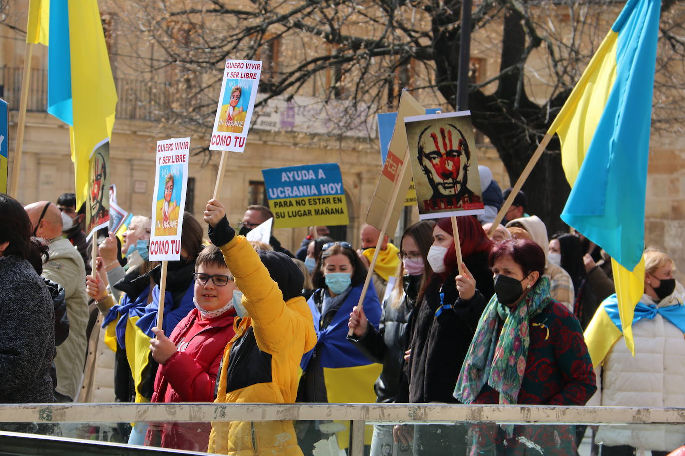 Miles de personas recorren la distancia entre Guzmán y Botines para apoyar al pueblo ucraniano en la guerra que están sufriendo a miles de kilómetros.