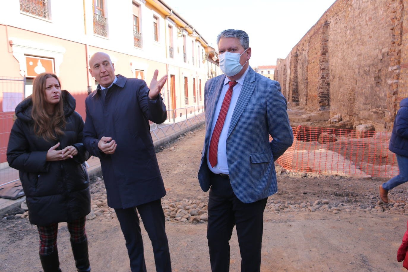 Los arqueólogos siguen buscando vestigios a la espera de dar paso a las obras de peatonalización de las calles Carreras y Los Cubos.