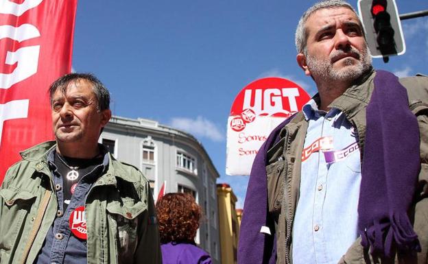 Enrique Reguero, secretario provincial de UGT, con su homónimo en CCOO, Xosepe Vega.