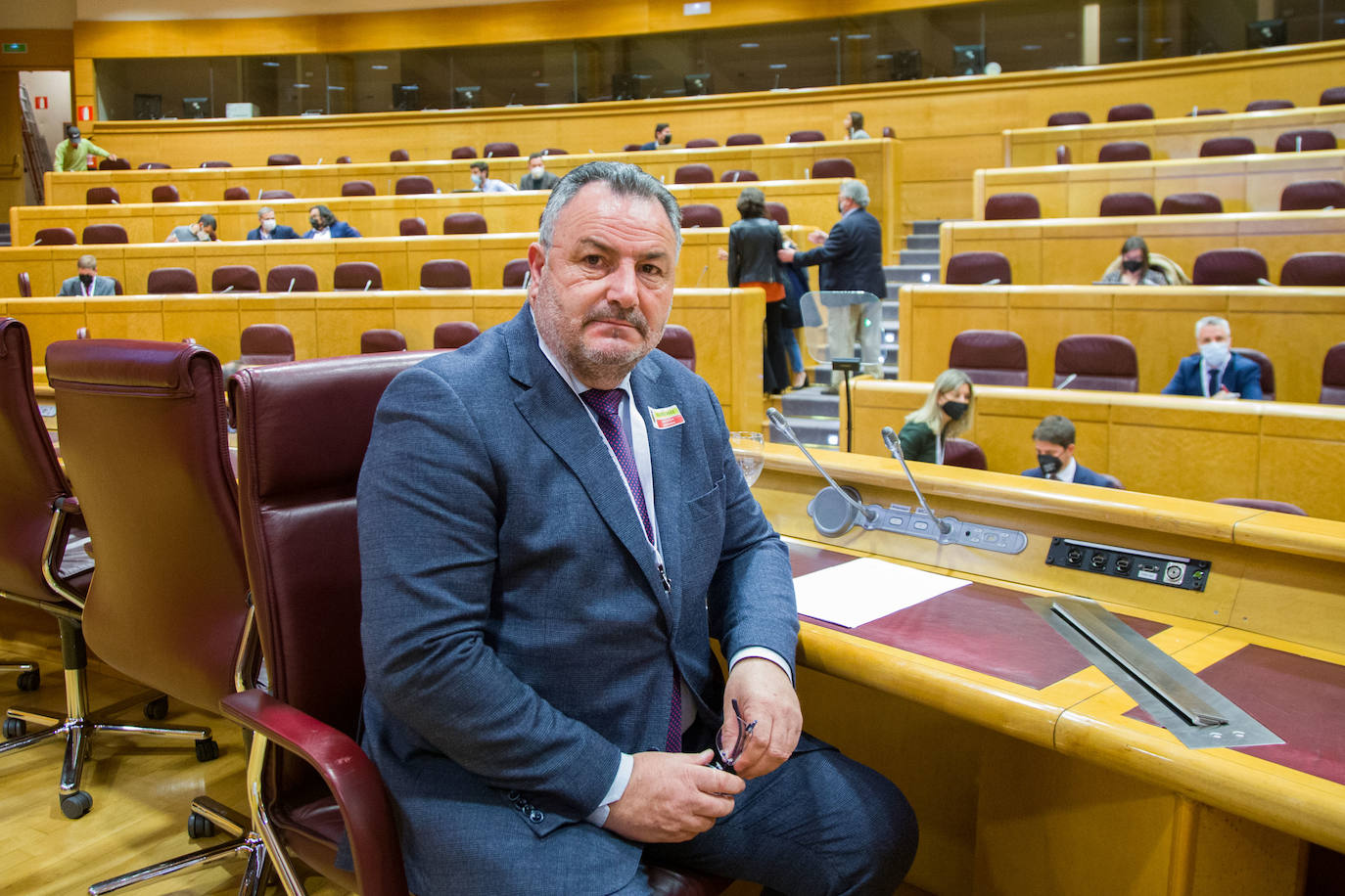 Morán reclama en el Senado la participación de los gobiernos locales en las políticas públicas deportivas. El presidente de la Diputación de León representa a la FEMP con una ponencia sobre 'Deporte y municipalismo' en la jornada celebrada en la Cámara Alta. 