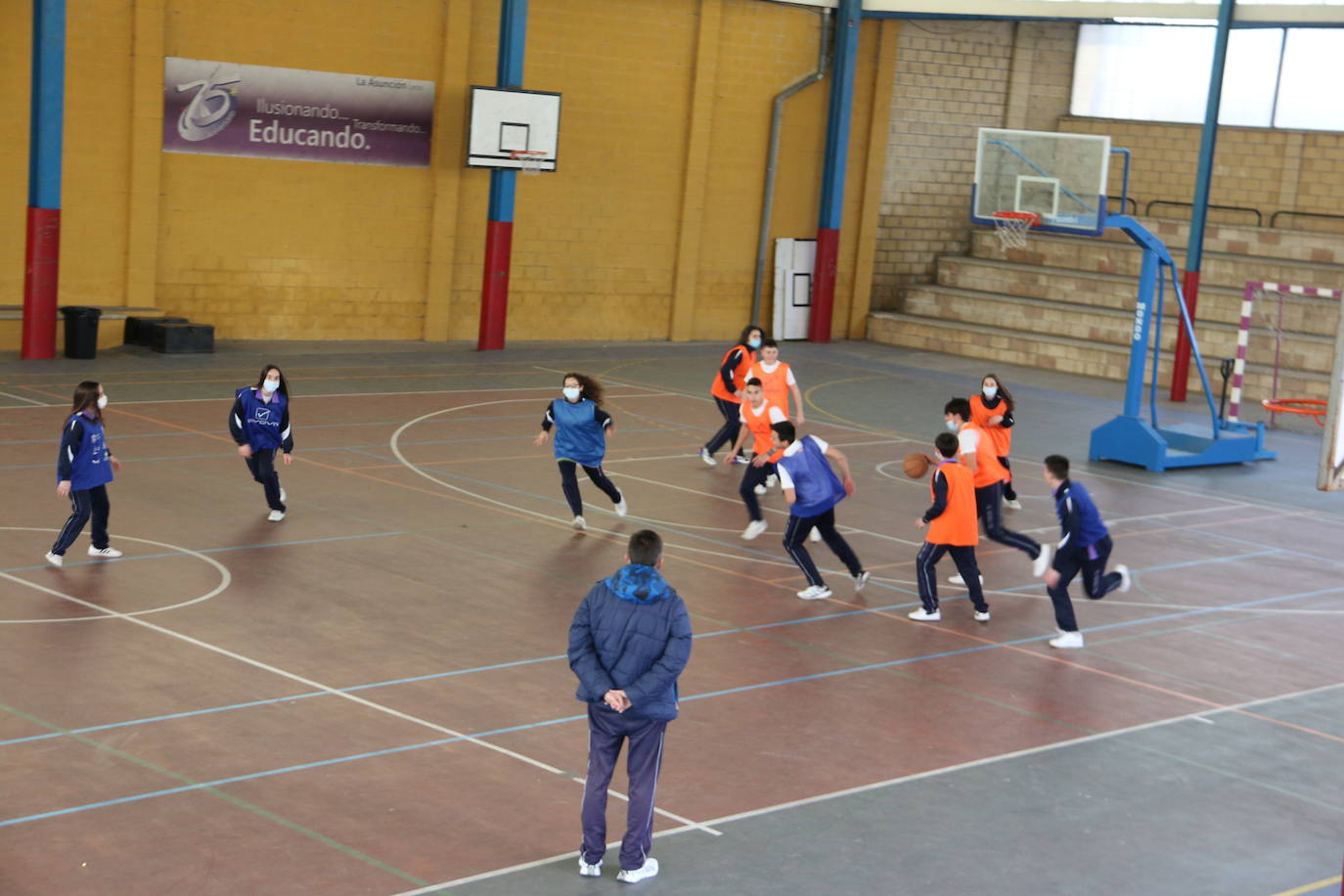 Este centro de referencia en León oferta educación desde guardería hasta bachillerato | Compaginar proyectos de innovación docente con la cercanía y el acompañamiento a los alumnos en todas las etapas hacen de este centro concertado un entorno privilegiado para el aprendizaje.