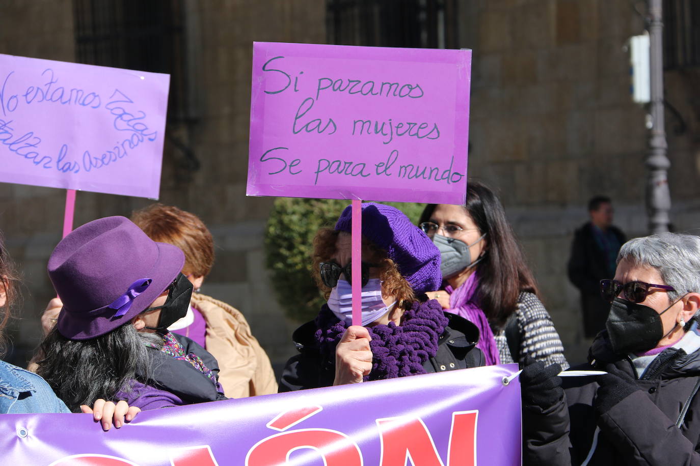 Fotos: Manifiesto y concentración feminista en Botines