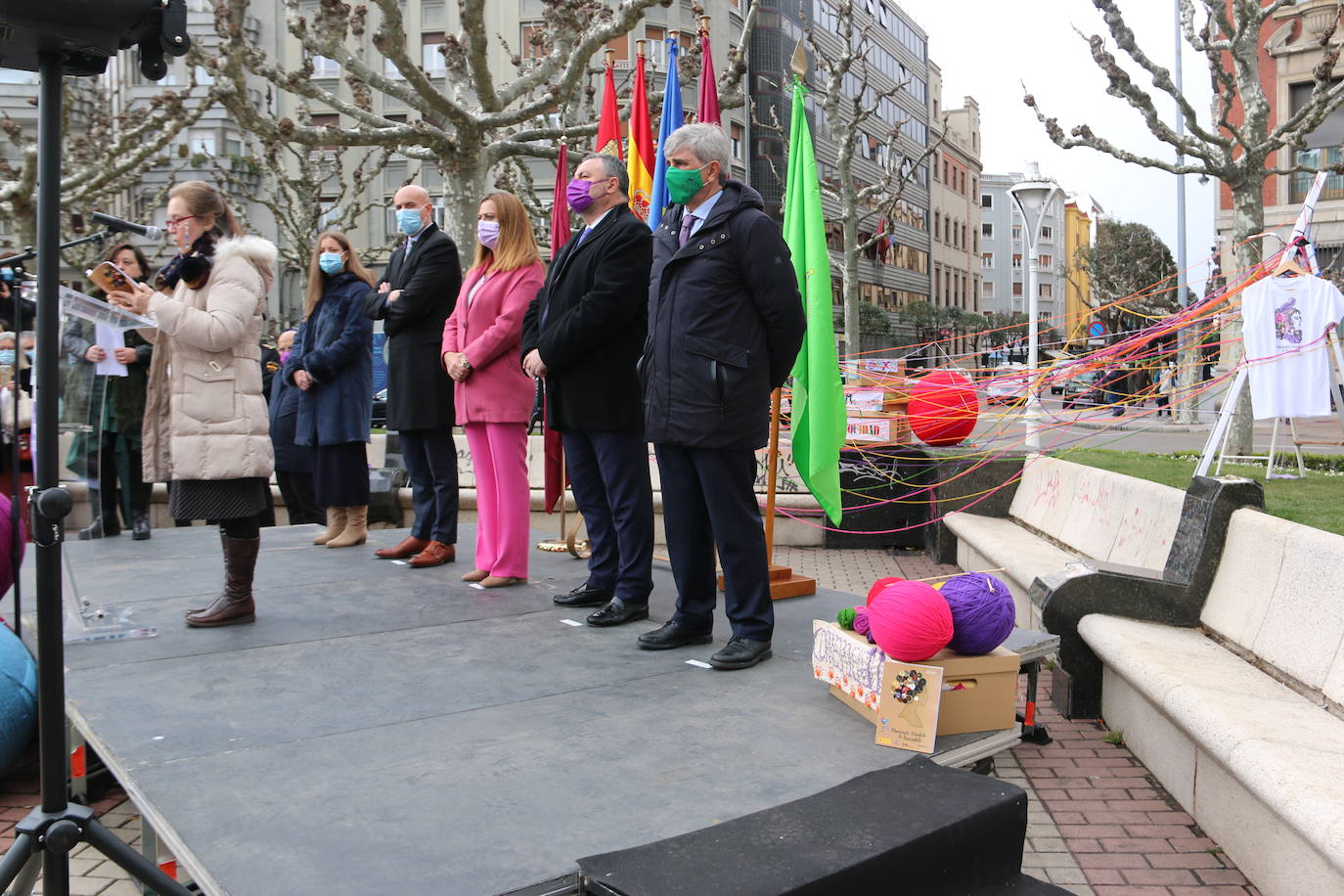 Actos del Día Internacional de la Mujer en la plaza de la Inmaculada de León. 