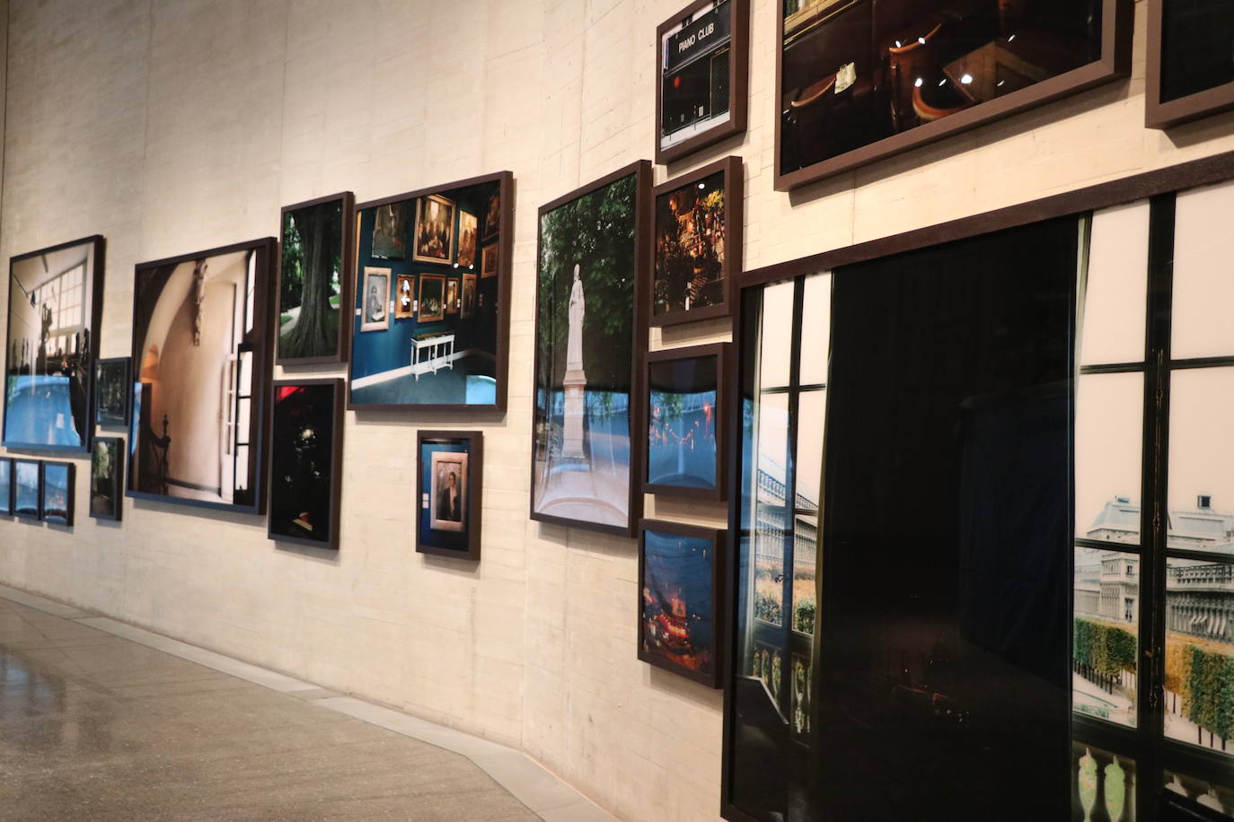 El museo de arte contemporáneo de Castilla y León acoge en las salas 3 y 4 una exposición del burgalés Fernando Renes y otra que aglutina obras del fondo de la colección del museo.