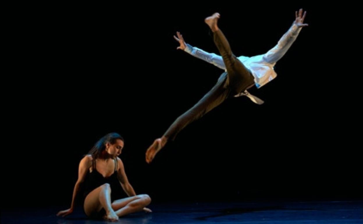 El espectáculo de danza 'Miradas en blanco' llega al Auditorio Ciudad de León.