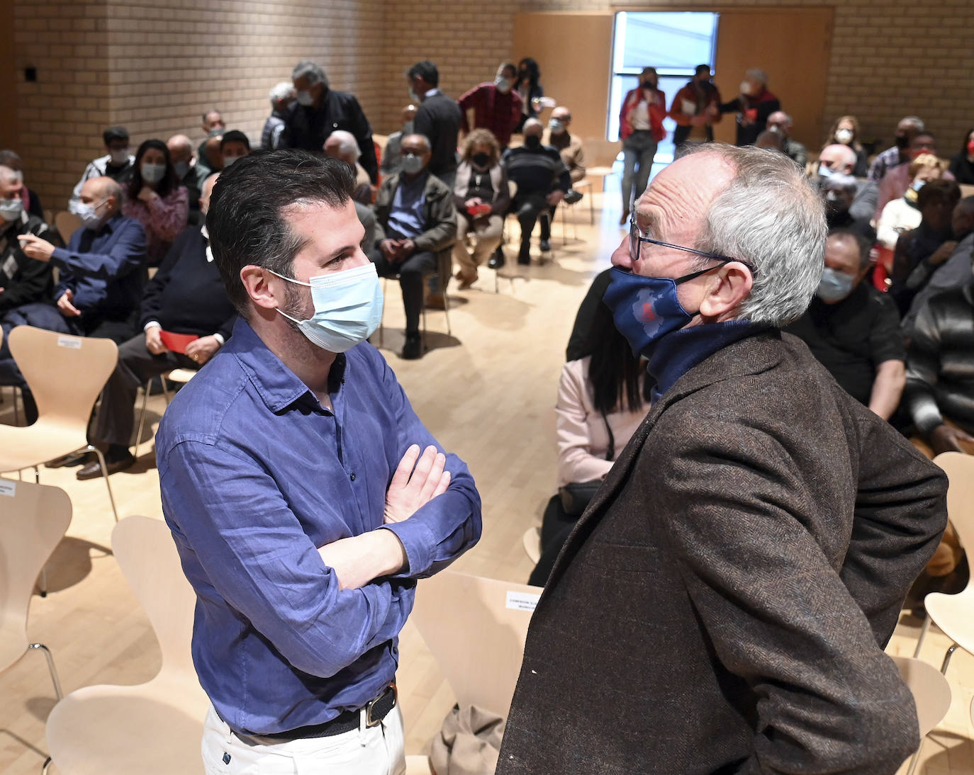 El secretario general del PSOE de Castilla y León, Luis Tudanca, acude a la Asamblea Extraordinaria de la Agrupación Local del PSOE de Burgos.