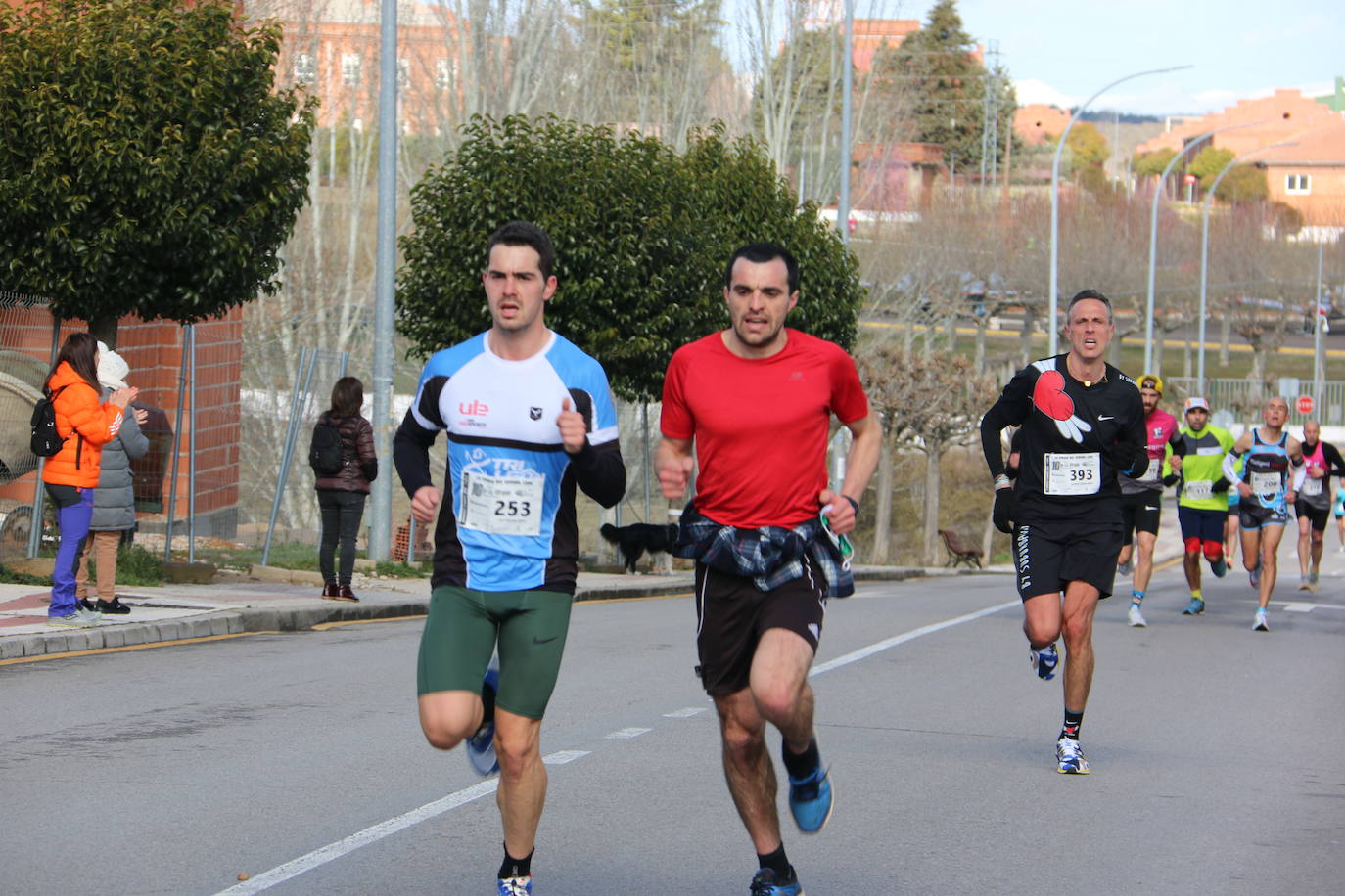 Ofrecemos una amplia galería con los corredores que participaron en esta marcha popular del alfoz de León.