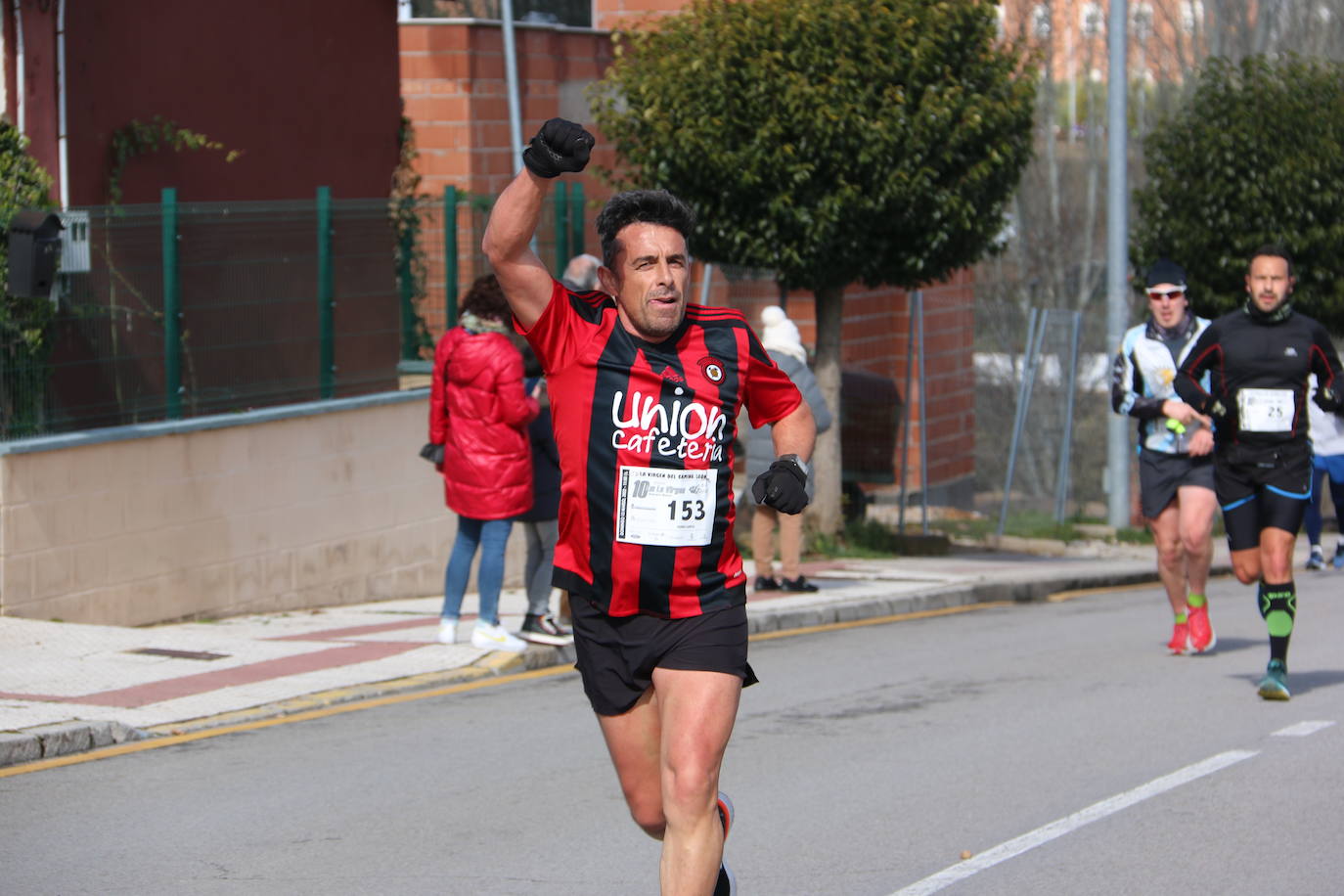 Ofrecemos una amplia galería con los corredores que participaron en esta marcha popular del alfoz de León.