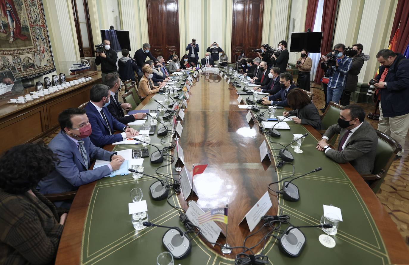 El consejero de Agricultura, Ganadería y Desarrollo Rural, Jesús Julio Carnero, asiste a la Conferencia Sectorial de Agricultura..