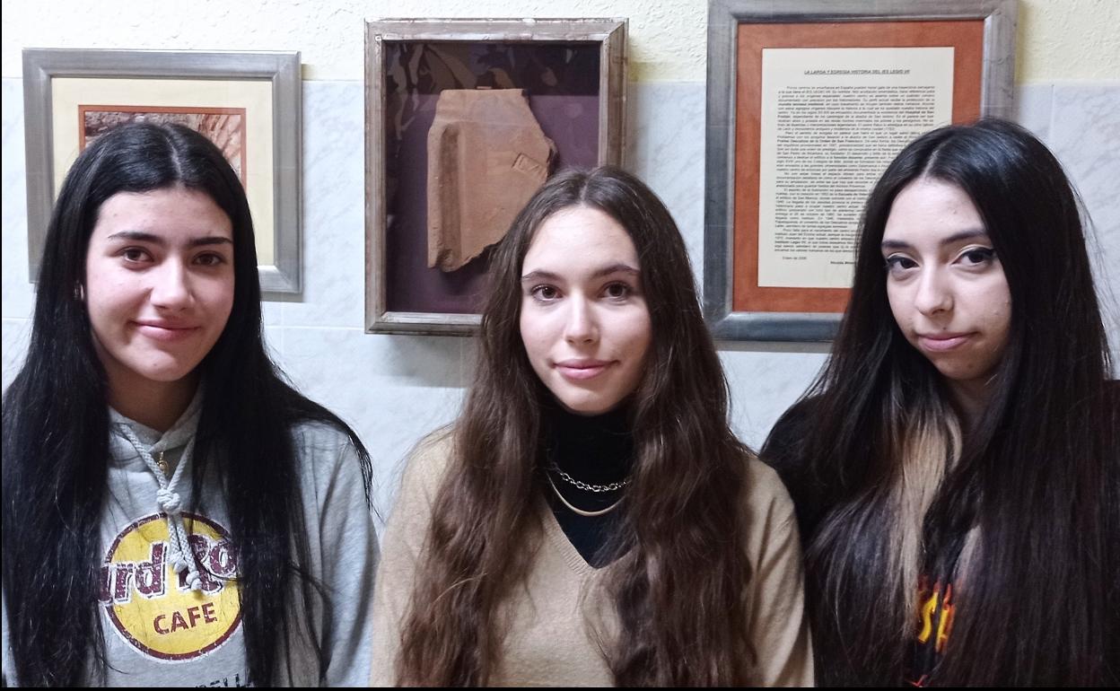 Alumnas del IES Legio VII, ganadoras del certamen Odisea.