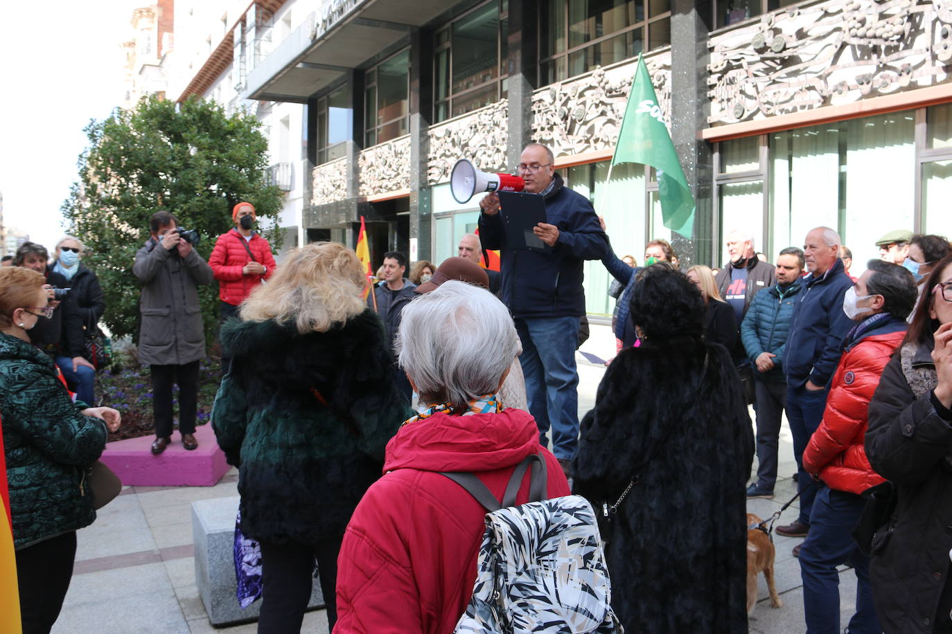 Concentración de Vox y Solidaridad en León. 