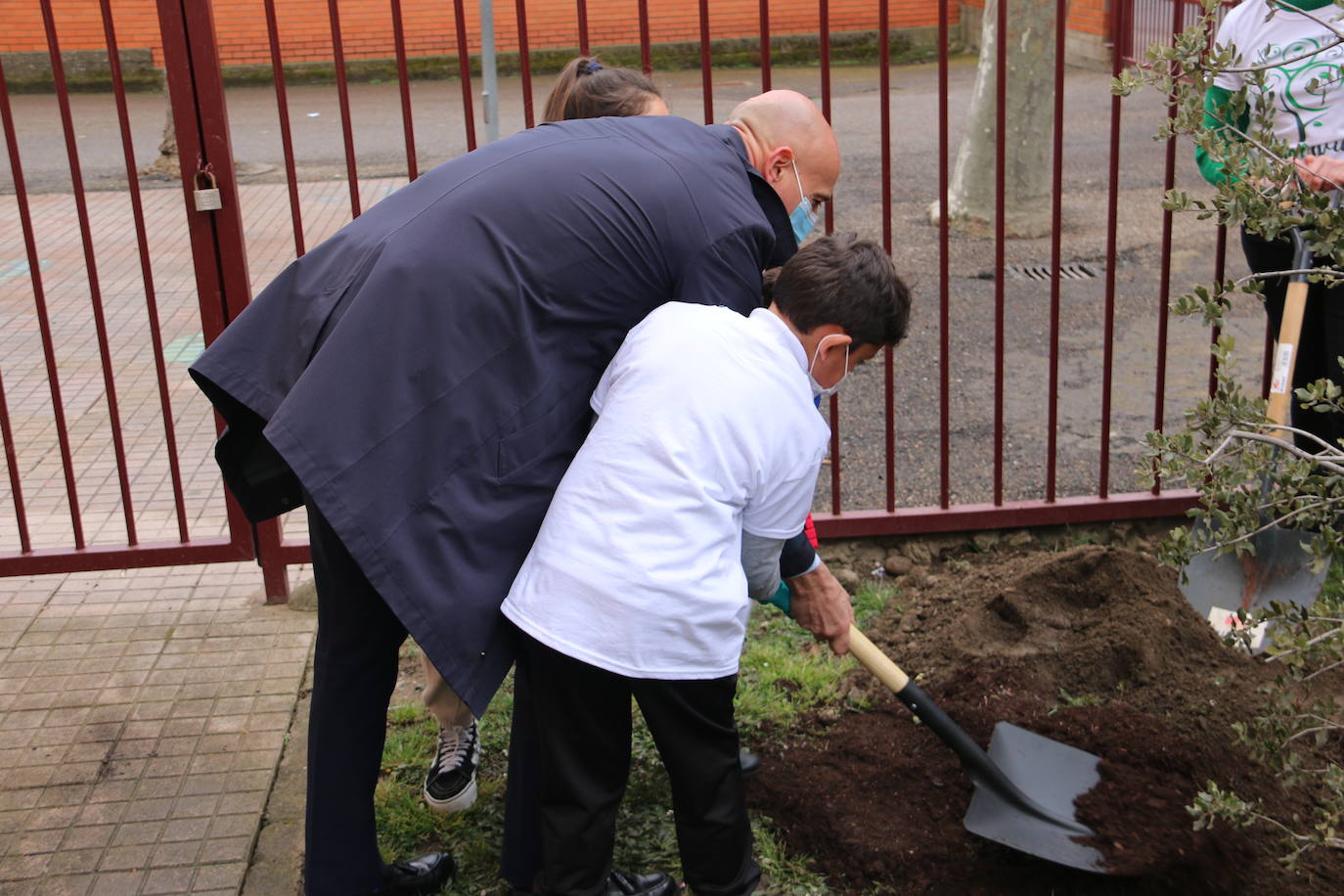 385 árboles serán plantados en el Vivero Municipal del Ayuntamiento de León.