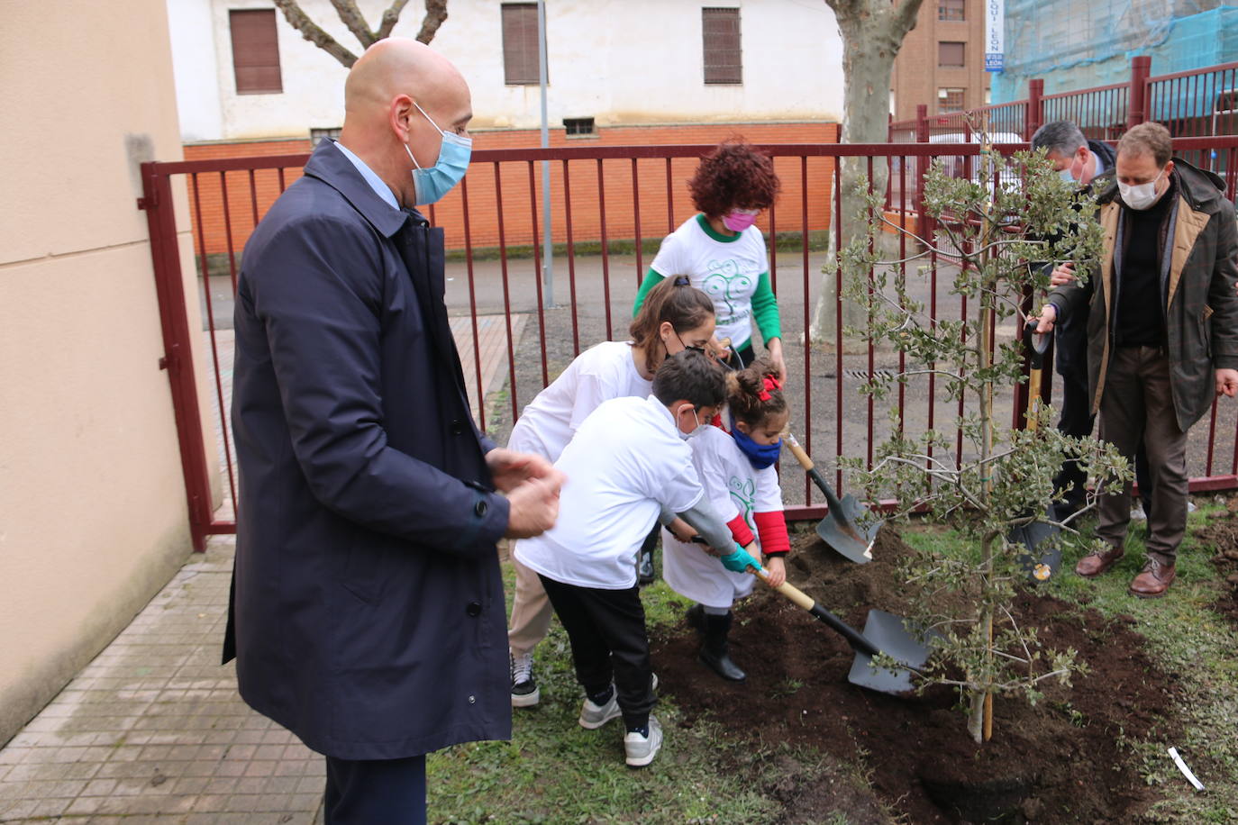 385 árboles serán plantados en el Vivero Municipal del Ayuntamiento de León.