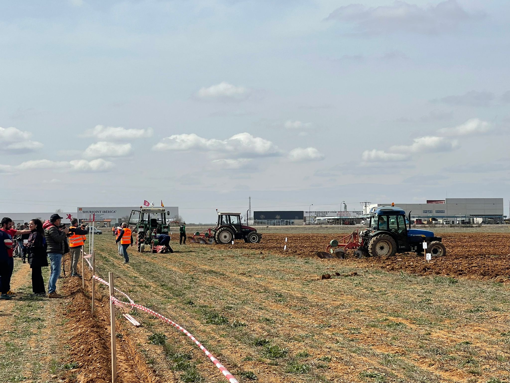 La localidad acoge el campeonato nacional de arada durante este fin de semana.