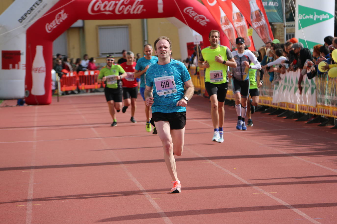 Fotos: Llegada a meta de la Media Maratón