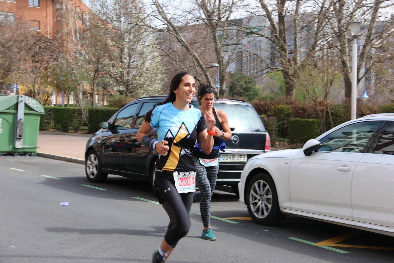 Fotos: Llegada a meta de la Media Maratón