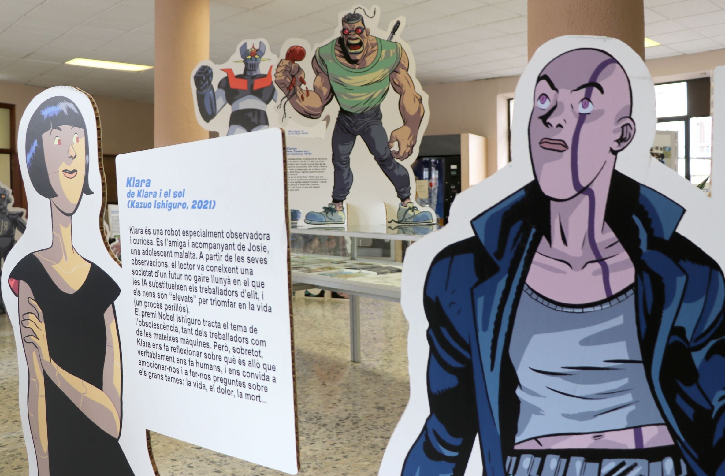 Sueños de robots: 100 años imaginando seres artificiales.