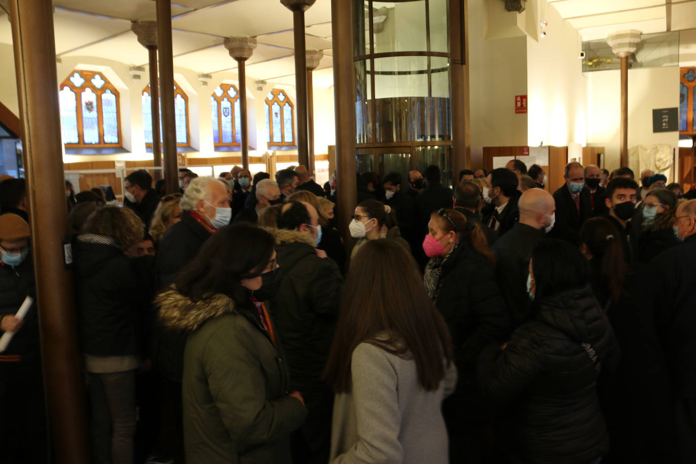 Este documento recoge todo lo necesario para conocer un poco más la Semana Santa de León.