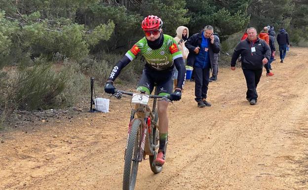 Galería. Los ciclistas tuvieron que superar 133 kilómetros con más de 2.700 metros de desnivel positivo.