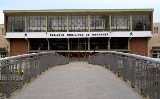 Fachada del Palacio de los Deportes de León, sede de la Final Four Junior de Castilla y León. 