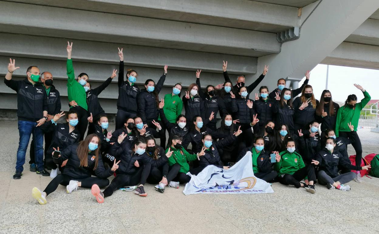 Atletas del club Universidad de León Sprint Atletismo. 