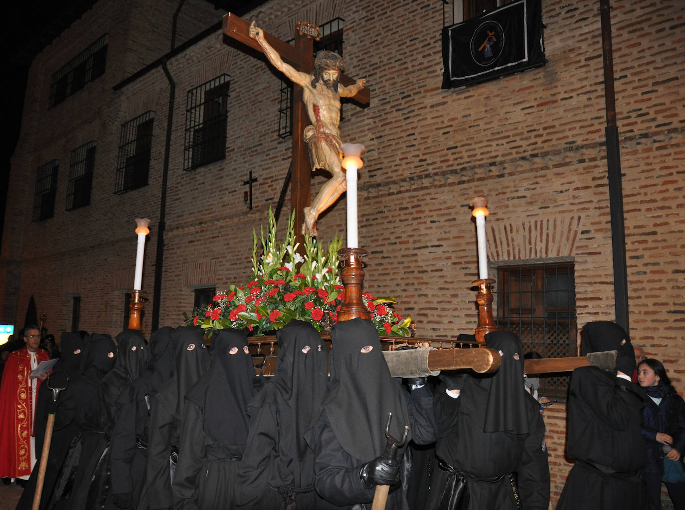 La coincidencia con la muestra de las Edades del Hombre le dan un protagonismo especial a Semana Santa de Sahagún.