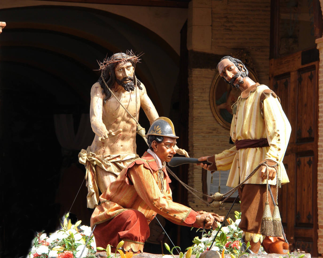 La coincidencia con la muestra de las Edades del Hombre le dan un protagonismo especial a Semana Santa de Sahagún.