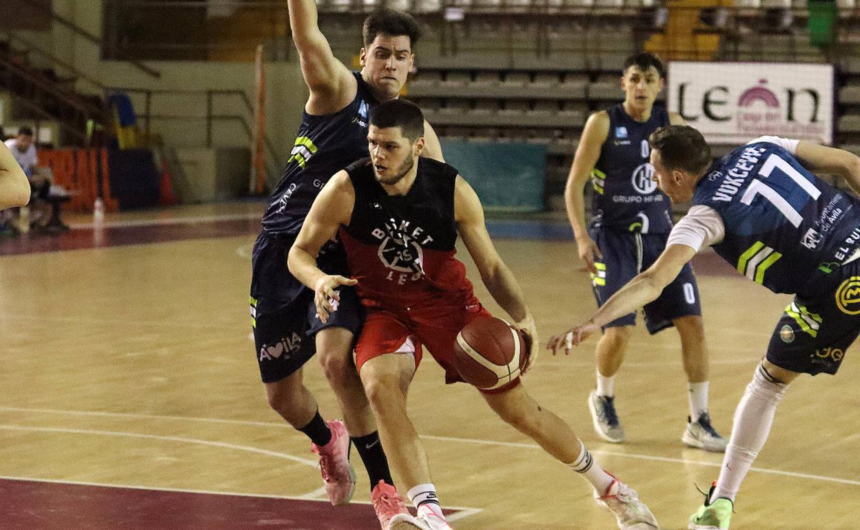 Partido disputado por ULE Basket León. 