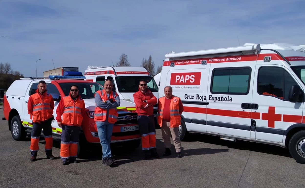 Voluntarios de la Cruz Roja en Valladolid y León viajan a la frontera entre Hungría y Ucrania. 