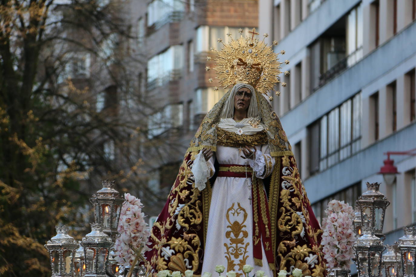 Uno de los momentos de la Procesión del Dolor de Nuestra Madre. 